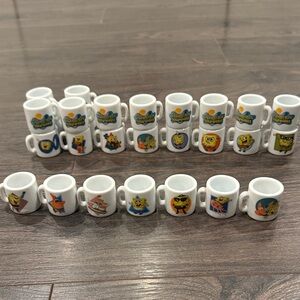 SpongeBob SquarePants 2002 Mini Mug Set of 15 1:21